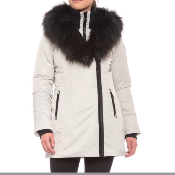 Buy today & receive free new gift valued at $68 - Picture 2 of 7